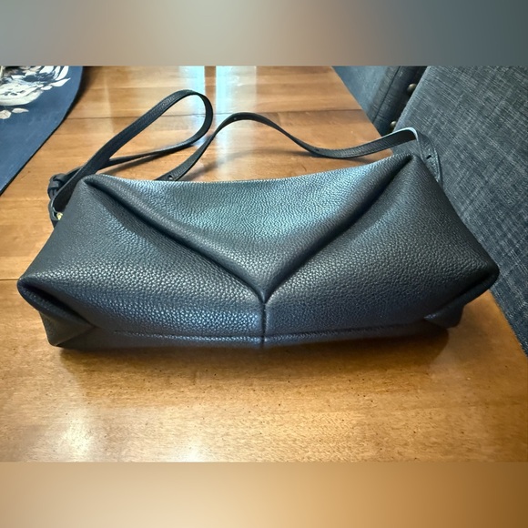 Fleuron Trinity in Noir - Picture 4 of 9